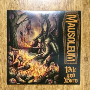 Photo of the Mausoleum / Offal - Split 7" EP (Black vinyl)